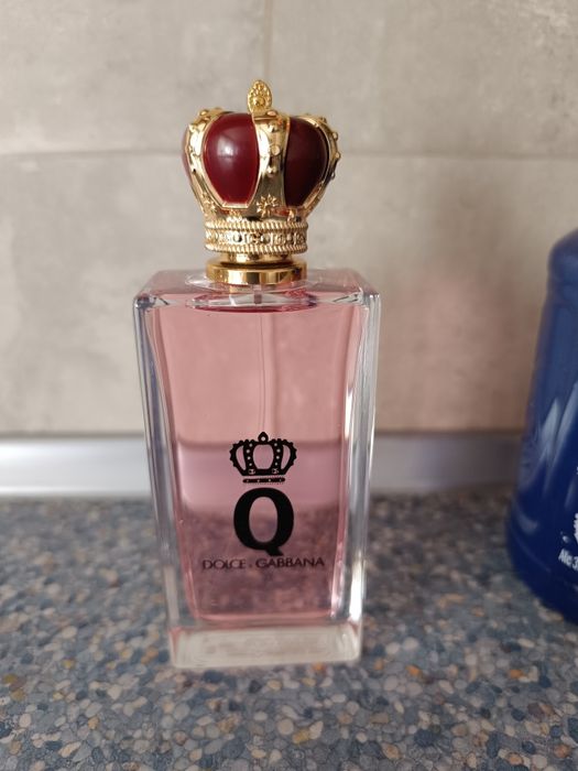 Чудовий жіночий парфум Dolce & Gabbana Q Parfum.