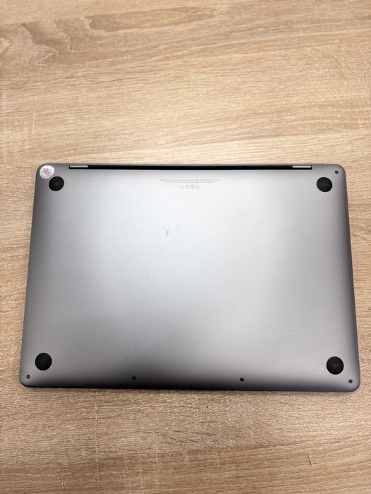 Продам MacBook Pro M1 512 гб