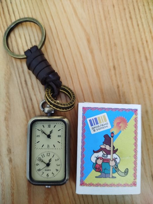 Часы под винтаж карманные ,часы брелок .