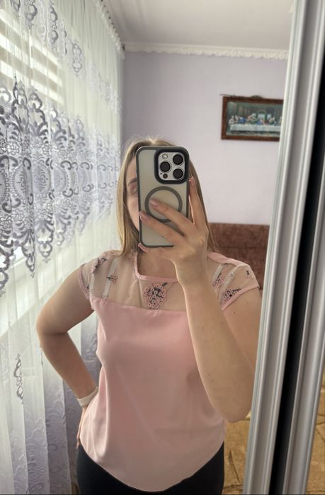 Блузка з коротким рукавом