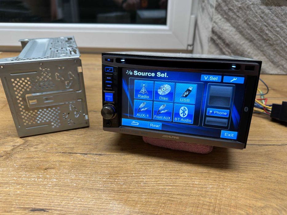Radioodtwarzacz samochodowy Alpine IVE-W530BT