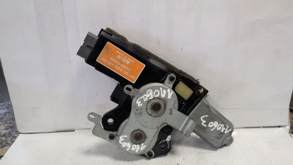 Motor do teto de abrir LEXUS IS SportCross