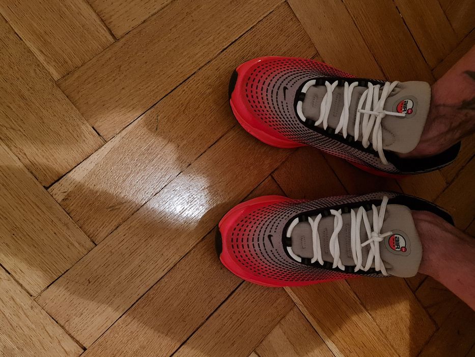 Nike  Air  Max  Dn