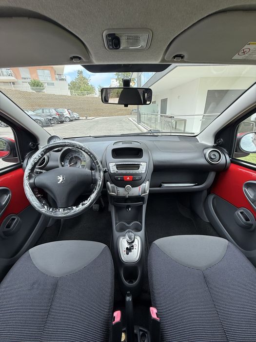 Peugeot 107 • VVT-i • Automático • Apenas 125 mil km (Com Histórico)• Motor Toyota • Nacional • Selo € 19