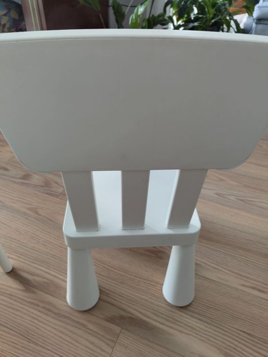 Mesa e cadeira de criança IKEA