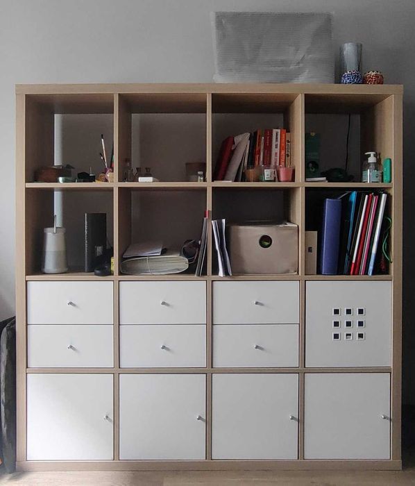 bookcase Kallax - 147x147 + visible accessories