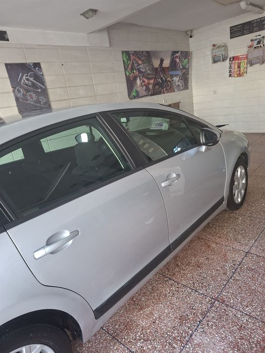 Citroën C4 1.6  .