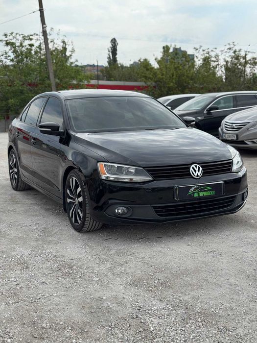 Volkswagen Jetta 2013р. 1.8 бензин (Перший внесок від 20%)