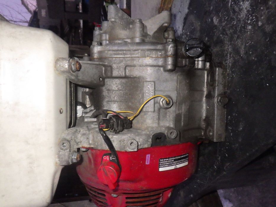 HONDA GX 240 Silnik Japonski z Przekladnia ze Skandynawii