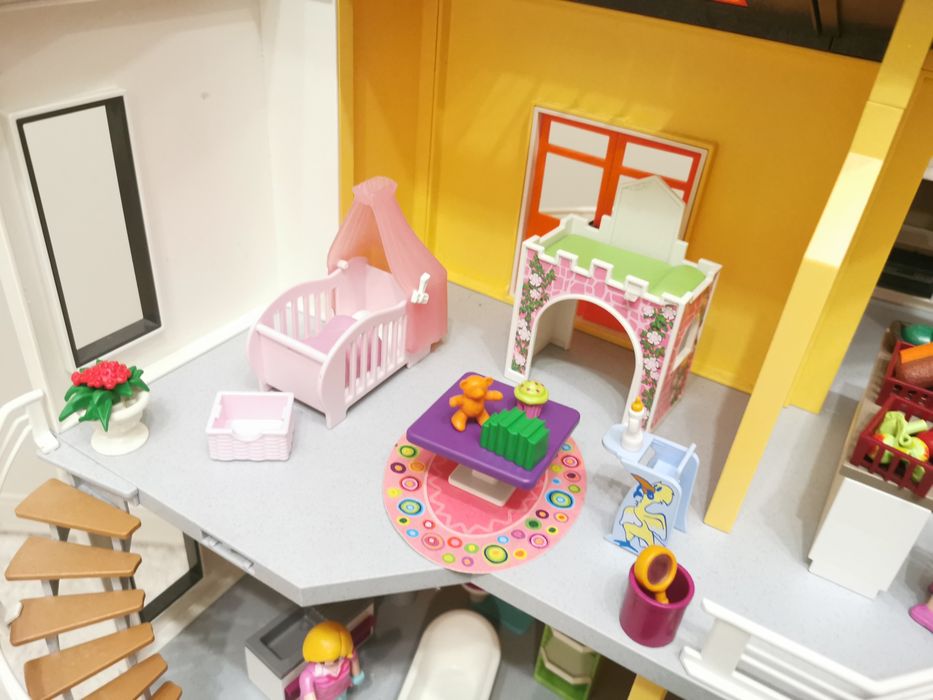 Playmobil ogromna nowoczesny dom 9266  z kamperem