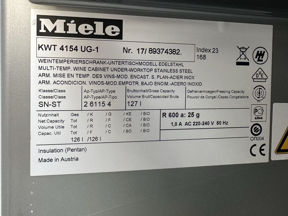 Вбудованавинна шафа Miele KWT4154 UG-1
