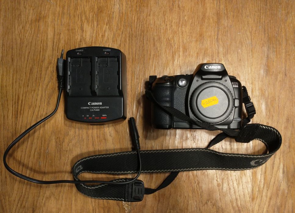 Aparat Canon d60, nie 60D, działa ze starymi Sigmami Warszawa