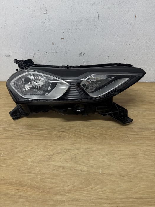 Lampa prawy przod DS3 crossback, Europa, nowa