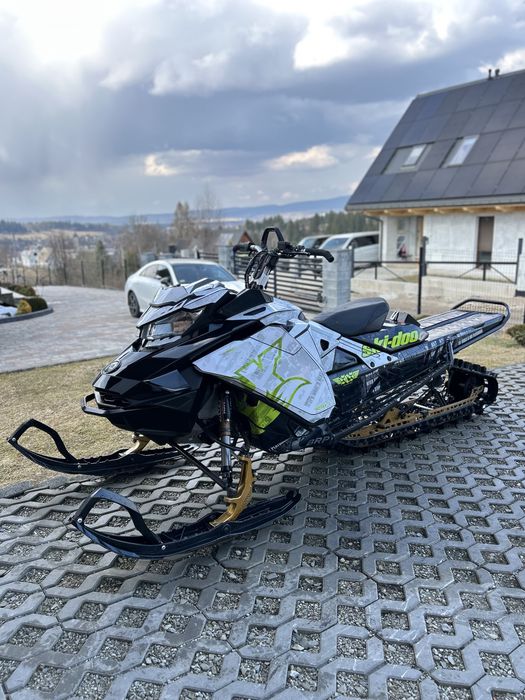 SkiDoo Summit 850 - 2017 rok Skuter śniezny