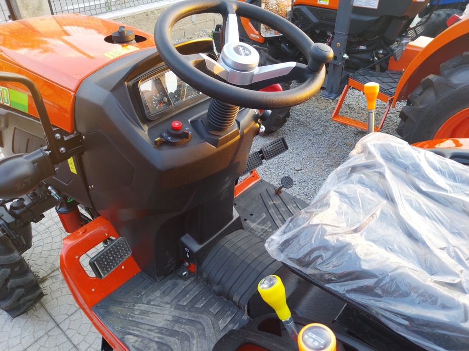 Tratores Hinomoto  Equivalente 35CV