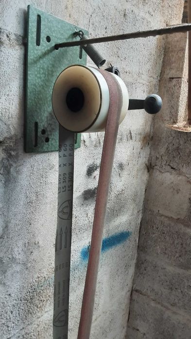 Lixadeira com rolo esticador industrial