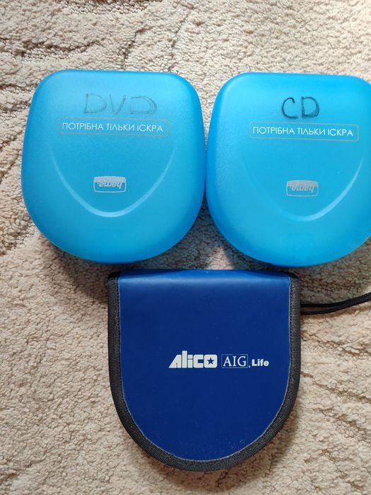 Продам 3 бокса для CD дисков