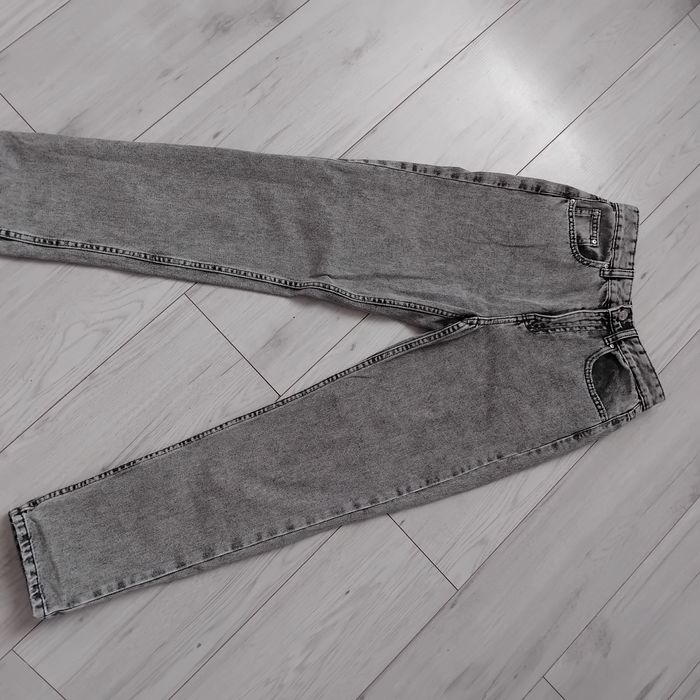 Damskie spodnie jeans