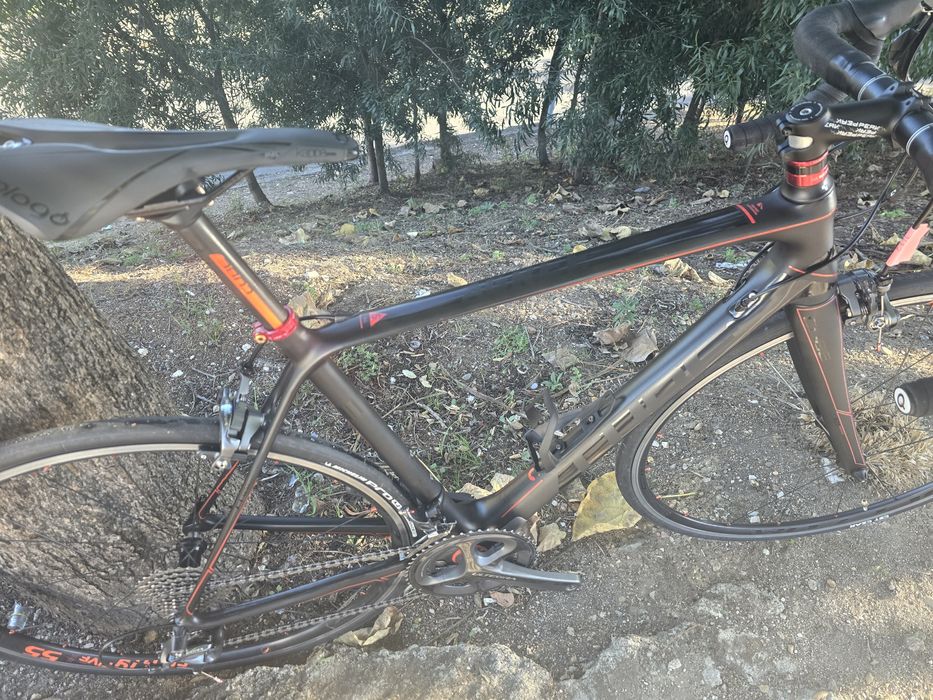 Bicicleta de estrada 56 carbono ultegra 11x2v