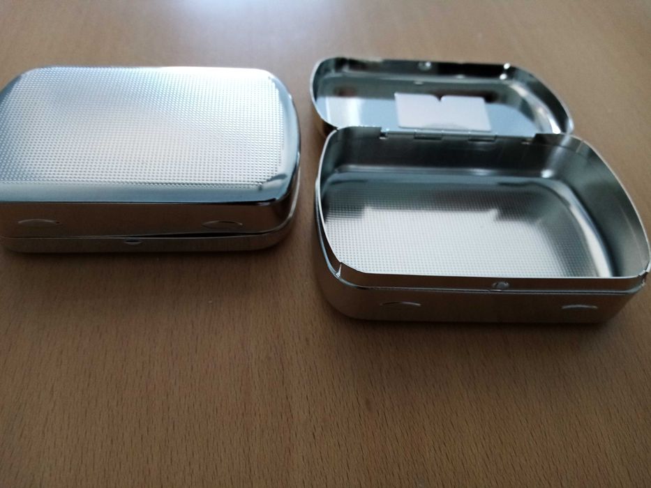 Caixas para guardar tabaco de enrrolar novas