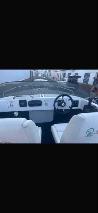 Vendo barco muito bom estado