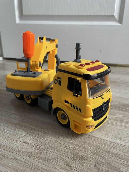 Машинка - конструктор будівельний