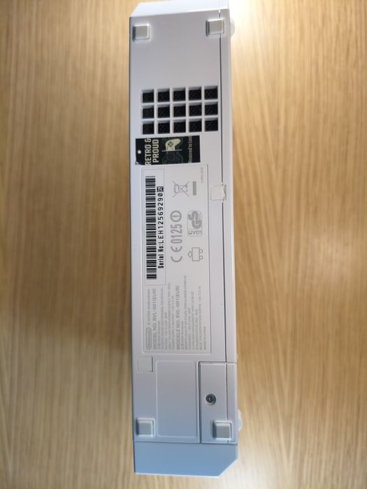 Wii clássica 250GB desbloqueada em caixa