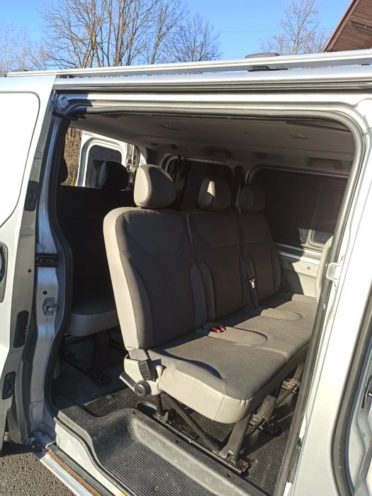 Vivaro 2010 9 miejsc