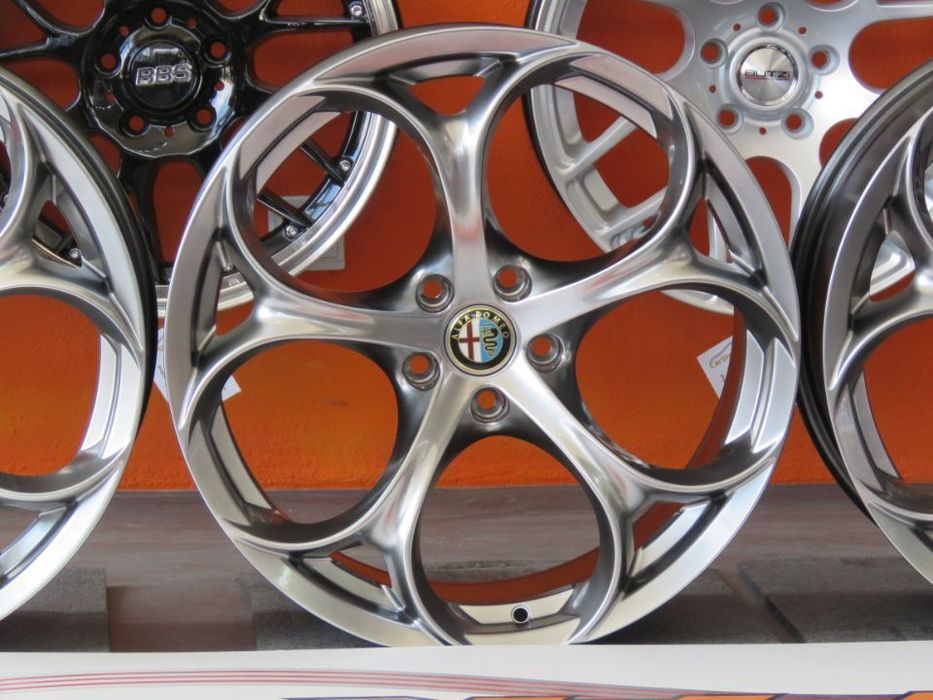 Jantes Look Alfa Romeo Giulia Quadrifoglio 19  8 et 33 + 9 et 34 5x110
