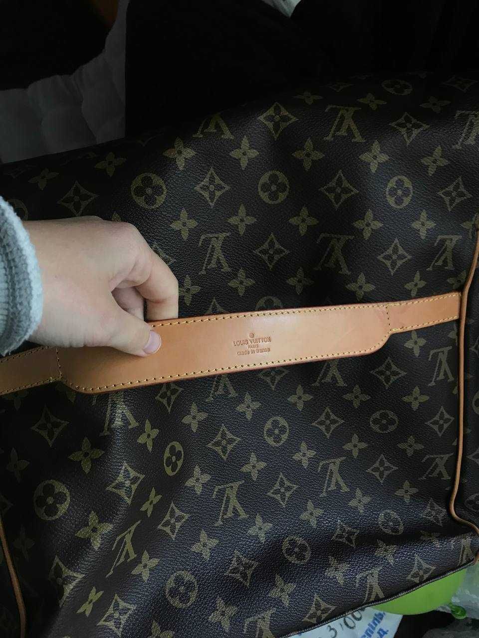 Louis vuitton large messenger bag 7 500 Olx
