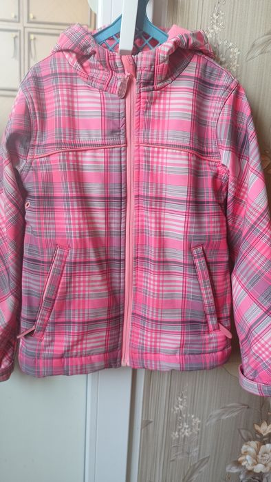 Курточка легенька на 7р.