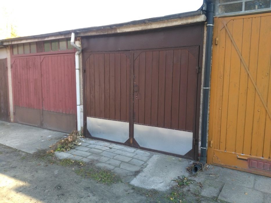 Sprzedam Garaż ul. Chmielewskiego 25 ,ogrodzony ,brak opłat , raty.