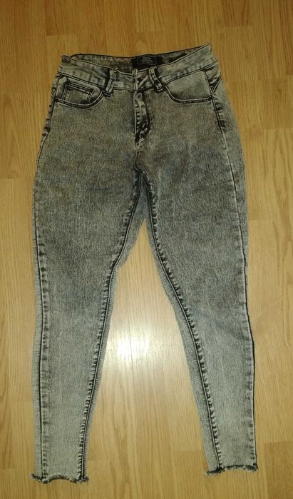 Jeansowe spodnie damskie