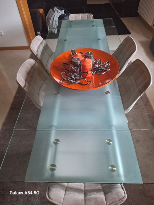 Mesa de vidro extensível