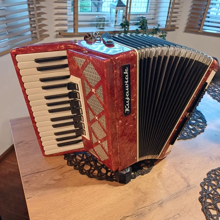 Akordeon kujawiak 60 basów