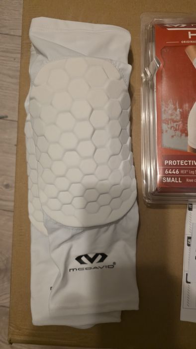 Mc David – kompresyjne rękawy na nogi z nakolannikami