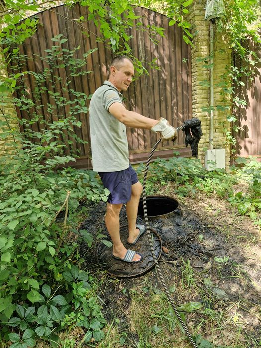 Прочистка труб канализации , видеодиагностика чистка труб , пробить за