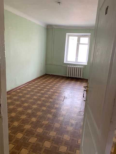 Нежитлові приміщення 458,5 м2, Нововолинськ, вулиця Героїв ЗСУ, 10