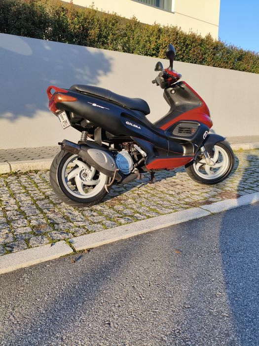 GILERA RUNNER mota 110kmh scooter 50cc