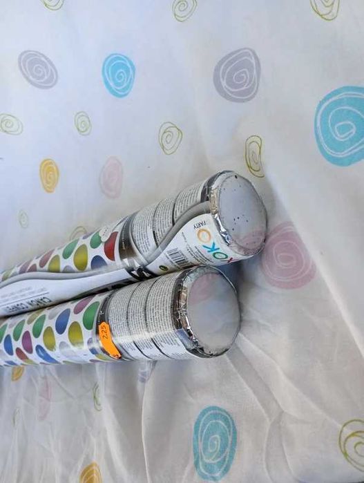 Canhões de confeti para o ano novo