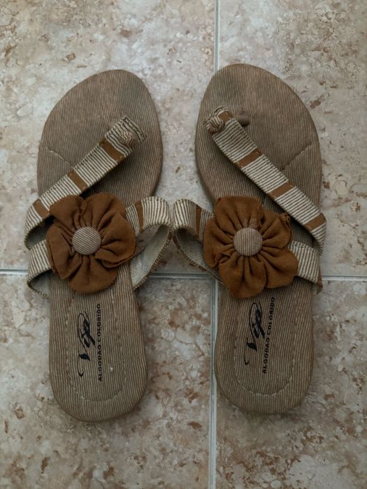 Chinelos rasos senhora