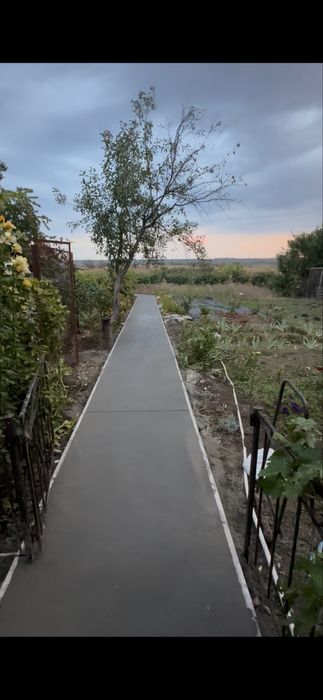 Стяжка підлоги: вирівнюємо основу, готуємо до фінішного покриття.