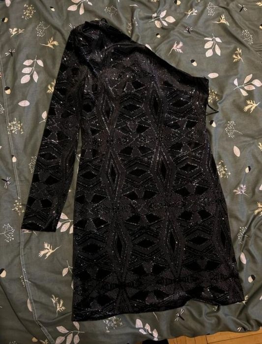 Розкішна вечірня сукня з блискітками від бренду New look!