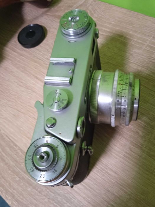 Фотоаппарат плёночный "Зоркий-6" в кожаном чехле
