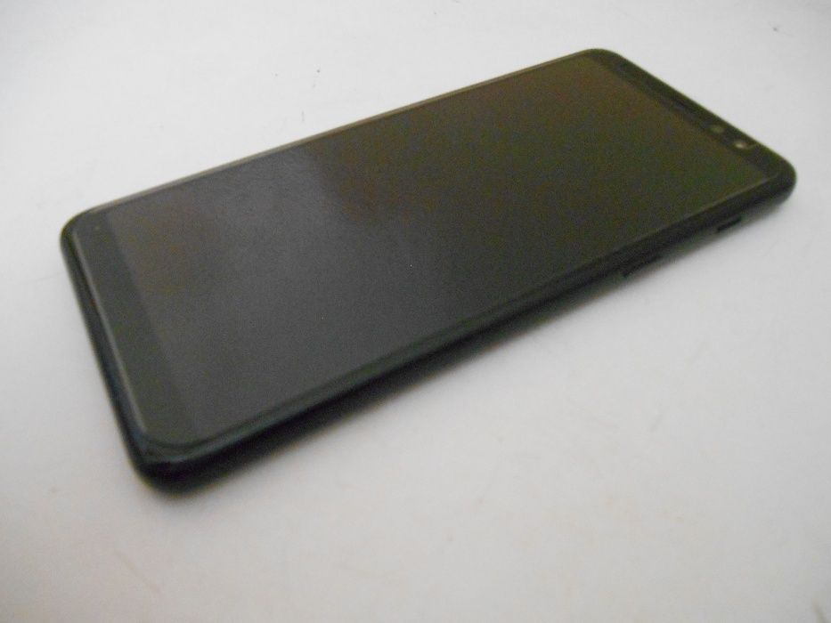 Samsung Galaxy A8 2018 A530F DS майже новий