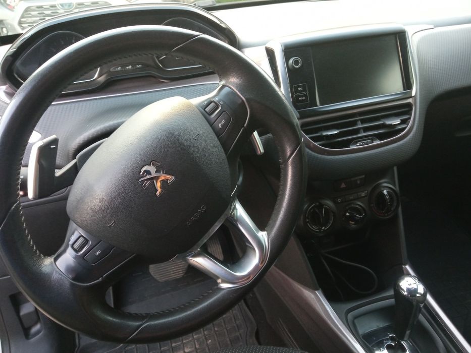 Продам Peugeot 2008