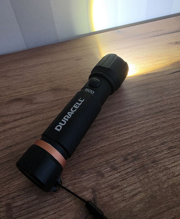 Гібридний ліхтар Duracell Durabeam Ultra 1500