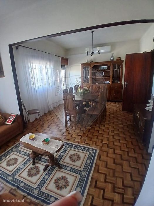 Moradia T4 para venda