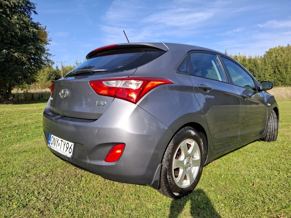 Hyundai  i30  1.6 crdi 110km
