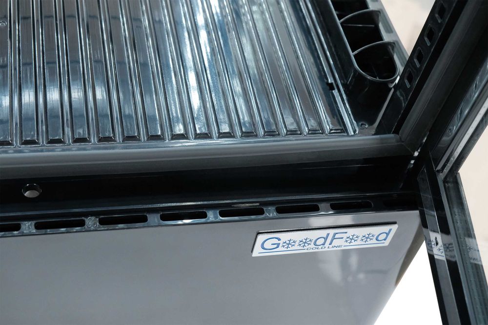 Вітрина холодильна RT78L чорна